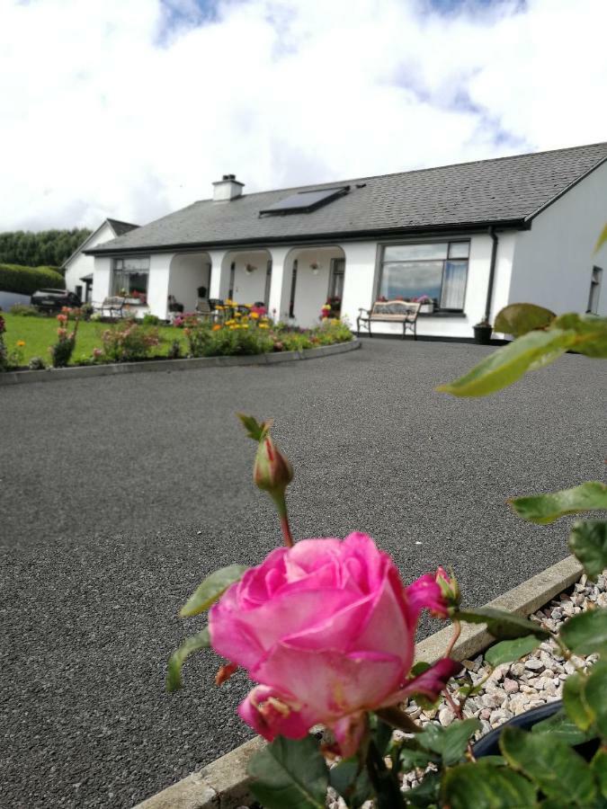 The Three Arches Acomodação com café da manhã Louisburgh Exterior foto